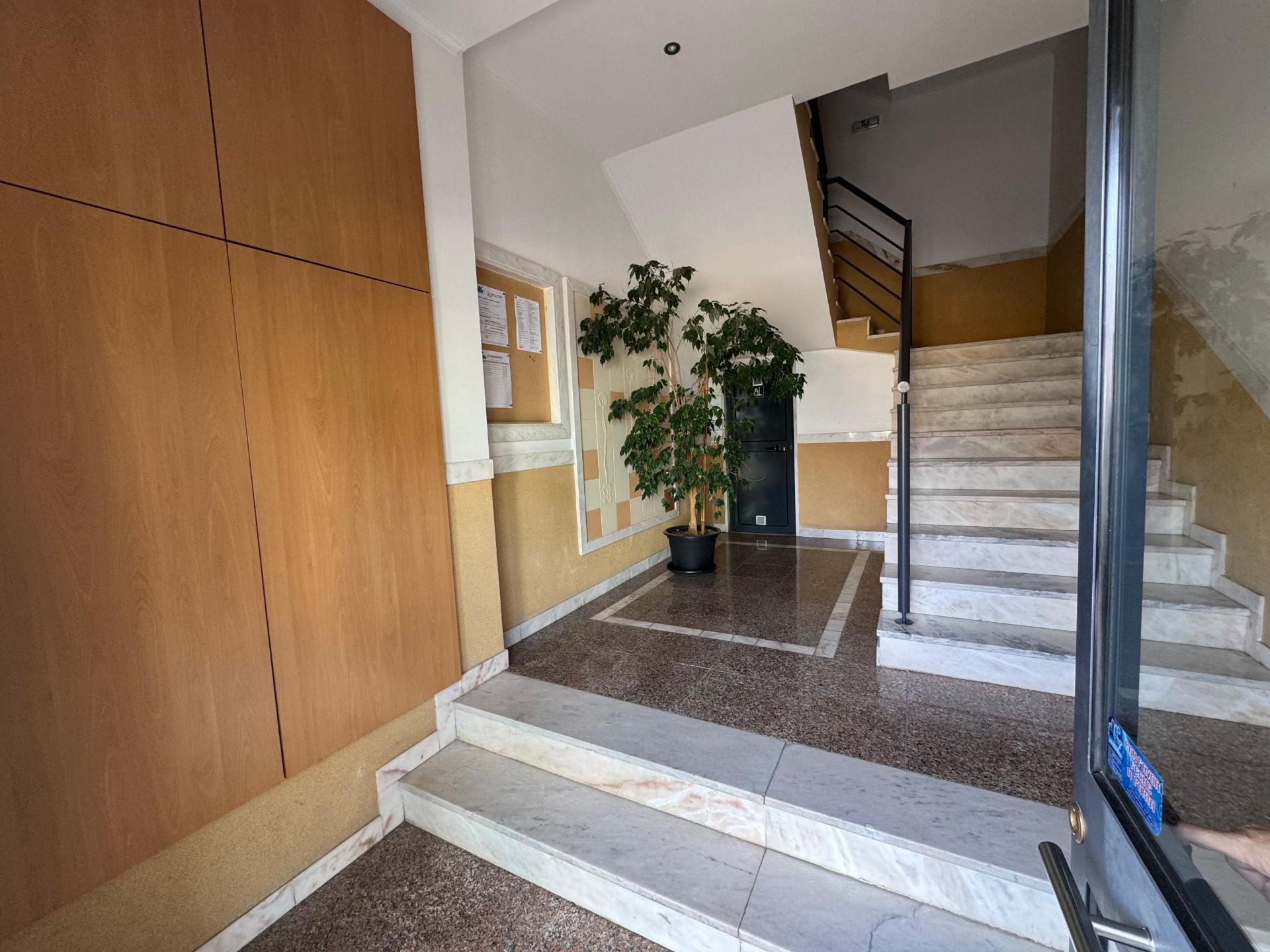 Apartamento T2 - Amora c/ Arrecadação