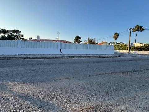 Moradia T3 isolada c/anexo - Aroeira