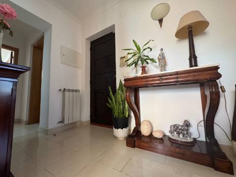 Moradia T3 isolada c/anexo - Aroeira