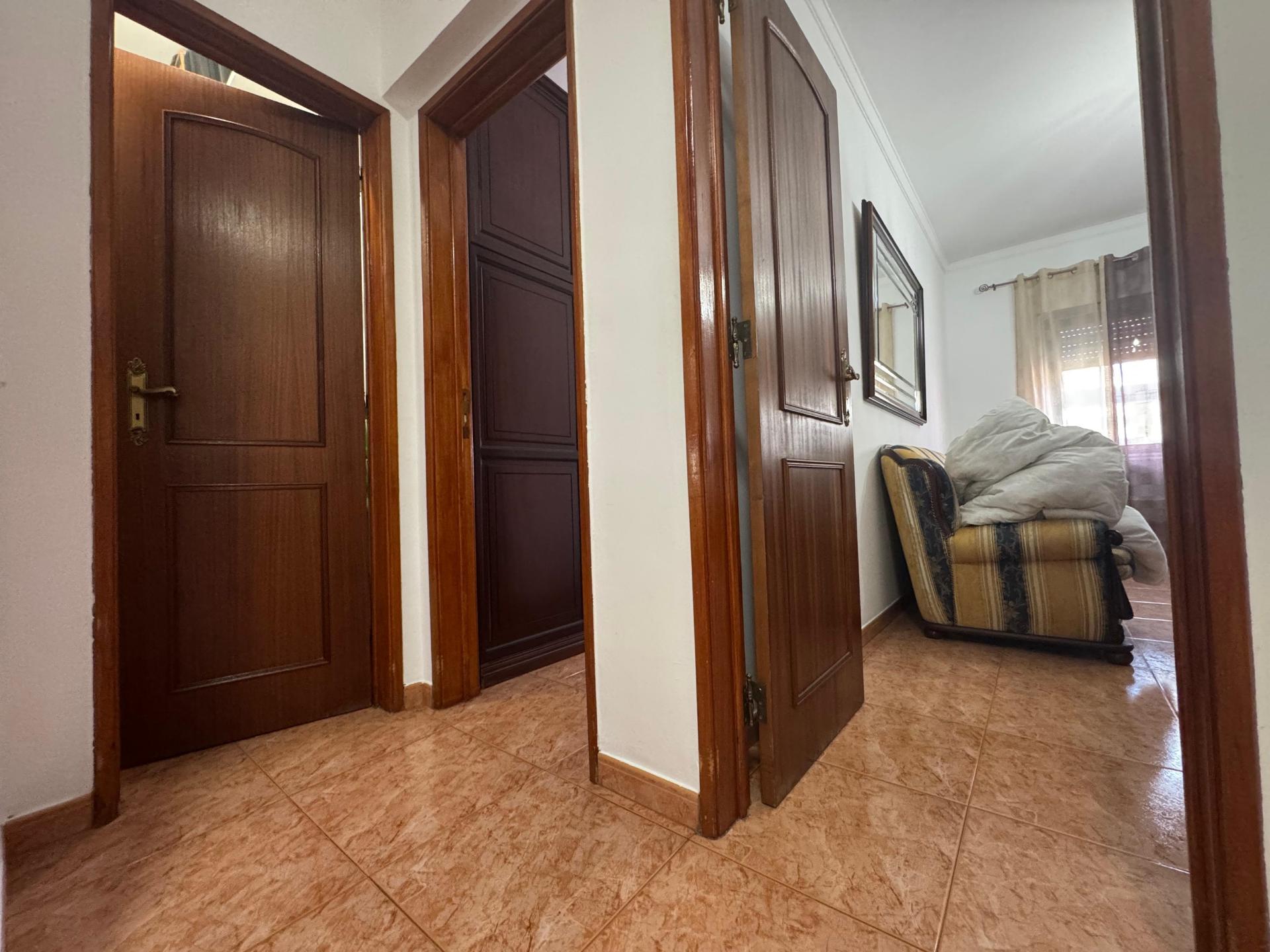 Apartamento T3 c/ terraço - Cruz de Pau