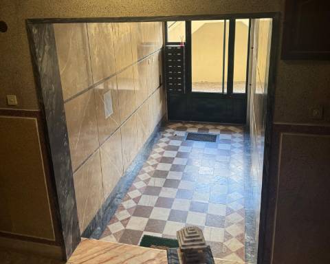 Apartamento T4 Remodelado Almada