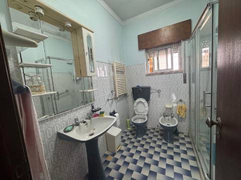 Moradia T3 Isolada de gaveto Fernão Ferro