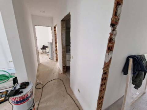 Apartamento T3 C/Quintal e Logradouro- Seixal