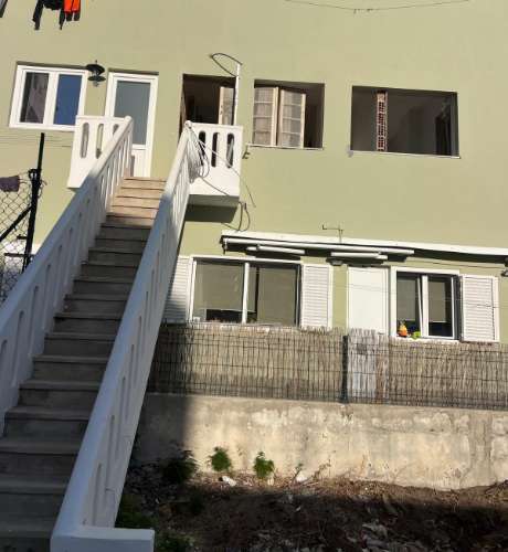 Apartamento T3 C/Quintal e Logradouro- Seixal