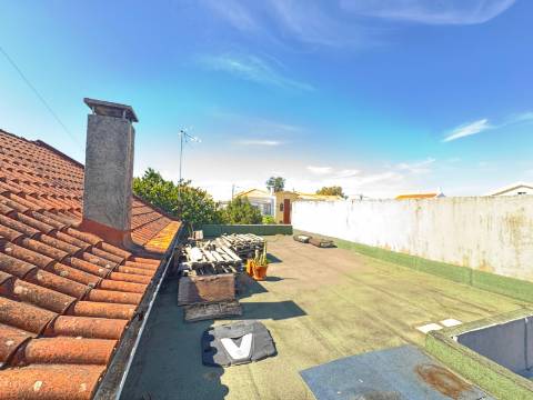 Moradia T2 Isolada- Fernão Ferro