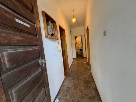 Moradia T2 Isolada- Fernão Ferro