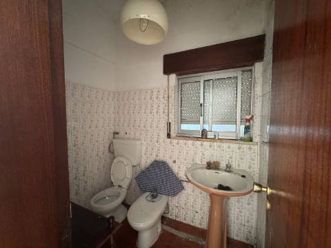 Moradia T2 Isolada- Fernão Ferro