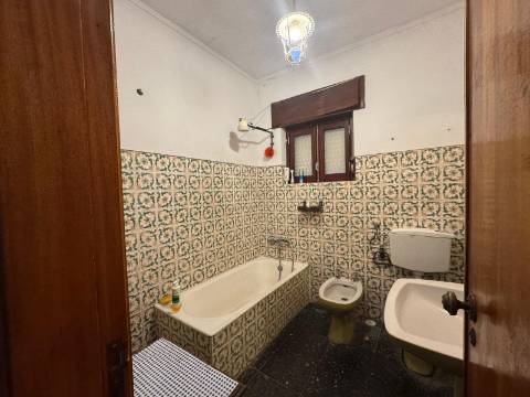 Moradia T2 Isolada- Fernão Ferro