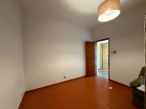 Moradia T2 Isolada- Fernão Ferro