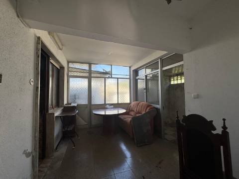 Moradia T2 Isolada- Fernão Ferro