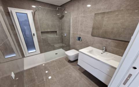 Moradia Geminada NoVaT4 c/Piscina e garagem - Foros de Amora