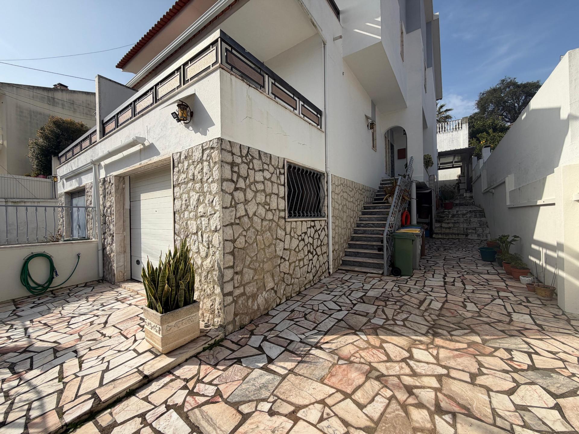 Moradia T4 Geminada na Cruz de Pau