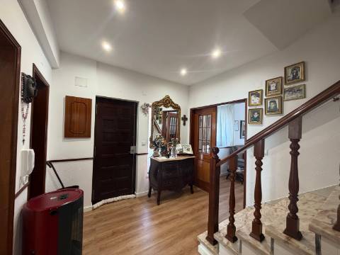 Moradia T4 Geminada na Cruz de Pau