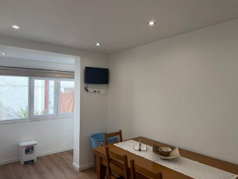 Moradia T4 Geminada na Cruz de Pau