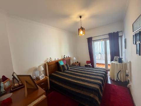 Moradia T4 Geminada na Cruz de Pau