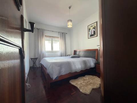 Moradia T4 Geminada na Cruz de Pau