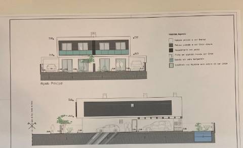 Moradia Nova Geminada T4 c/Piscina Fernão Ferro