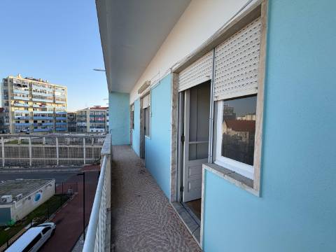 Apartamento T3 Laranjeiro