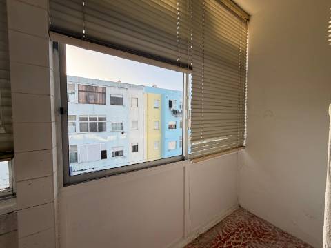 Apartamento T3 Laranjeiro