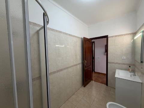 Apartamento T2 Torre da Marinha