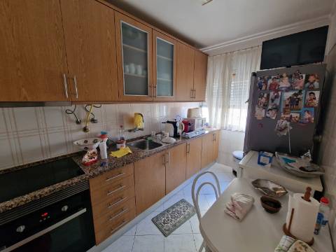 Apartamento T1 - Paio Pires