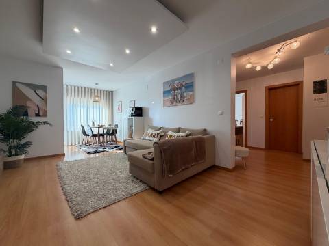 Apartamento T2 em Corroios