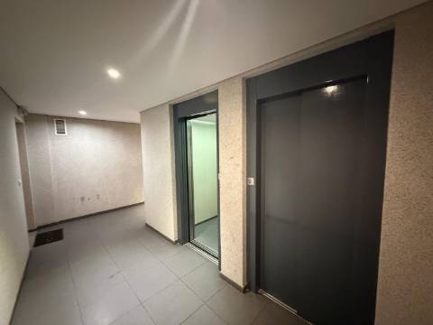 Apartamento T2 em Corroios