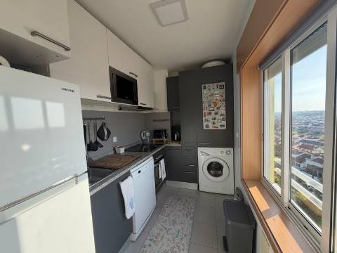 Apartamento T2 em Corroios