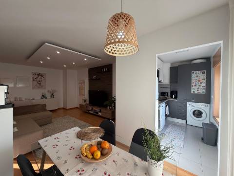 Apartamento T2 em Corroios