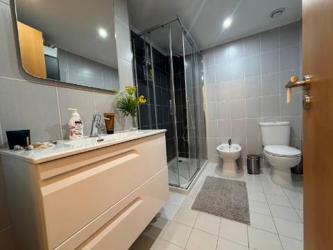 Apartamento T2 em Corroios