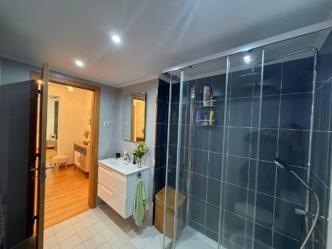 Apartamento T2 em Corroios