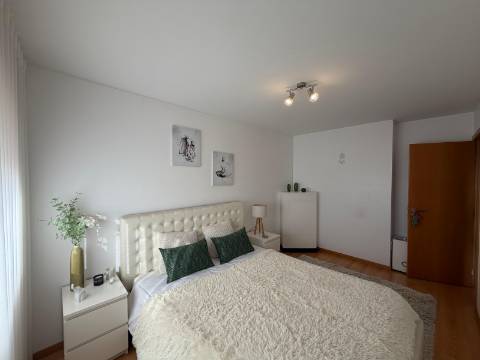 Apartamento T2 em Corroios