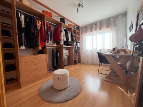 Apartamento T2 em Corroios
