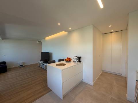 Apartamento T1 c/Parqueamento e arrecadação Lisboa