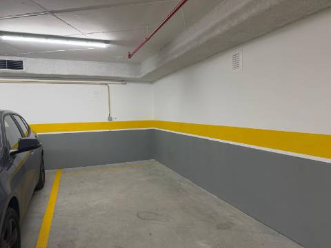 Apartamento T1 c/Parqueamento e arrecadação Lisboa