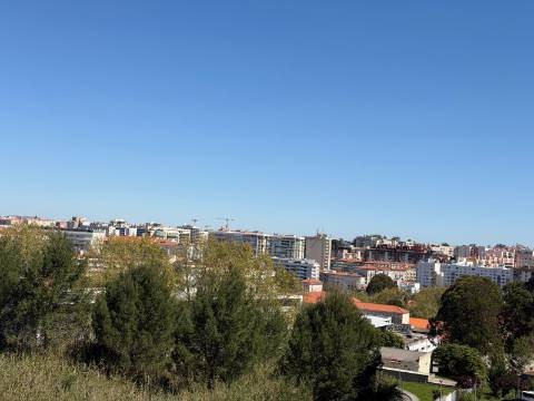 Apartamento T1 c/Parqueamento e arrecadação Lisboa