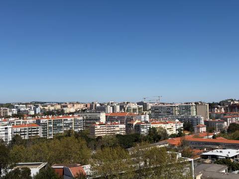 Apartamento T1 c/Parqueamento e arrecadação Lisboa