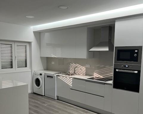 Apartamento T2 remodelado Corroios