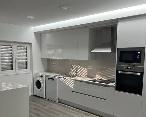 Apartamento T2 remodelado Corroios