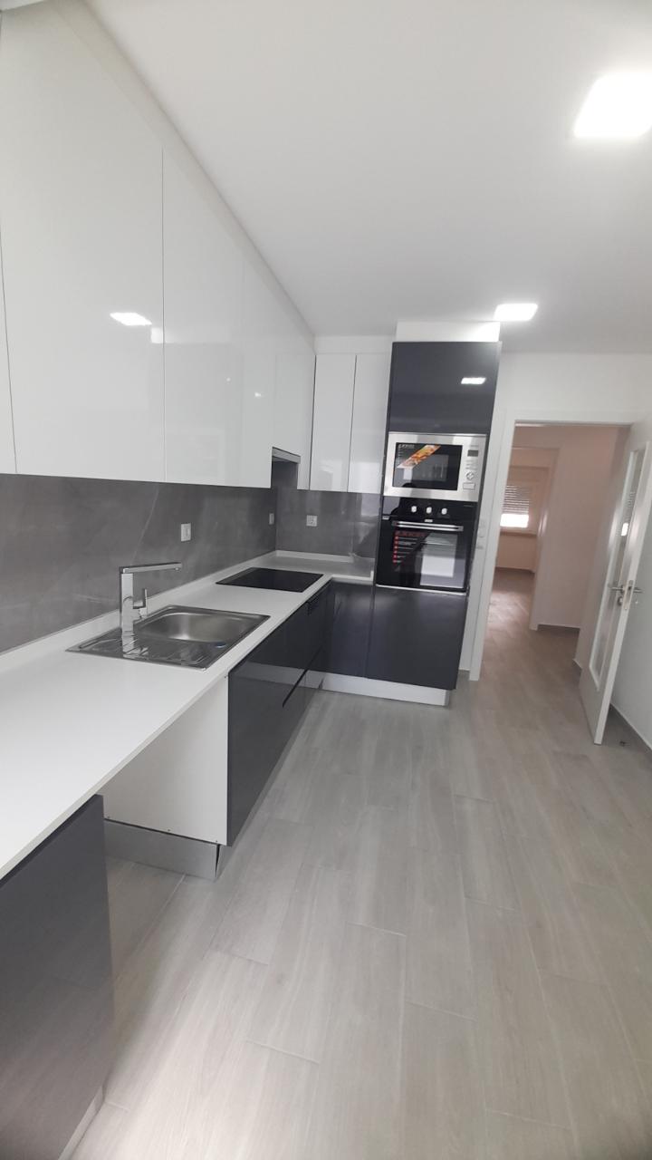 Apartamento T2 C/lograduro no Laranjeiro