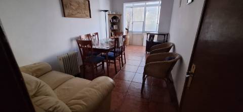 Apartamento T2 C/lograduro no Laranjeiro