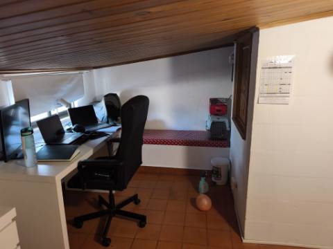 Apartamento T2+2 no Laranjeiro