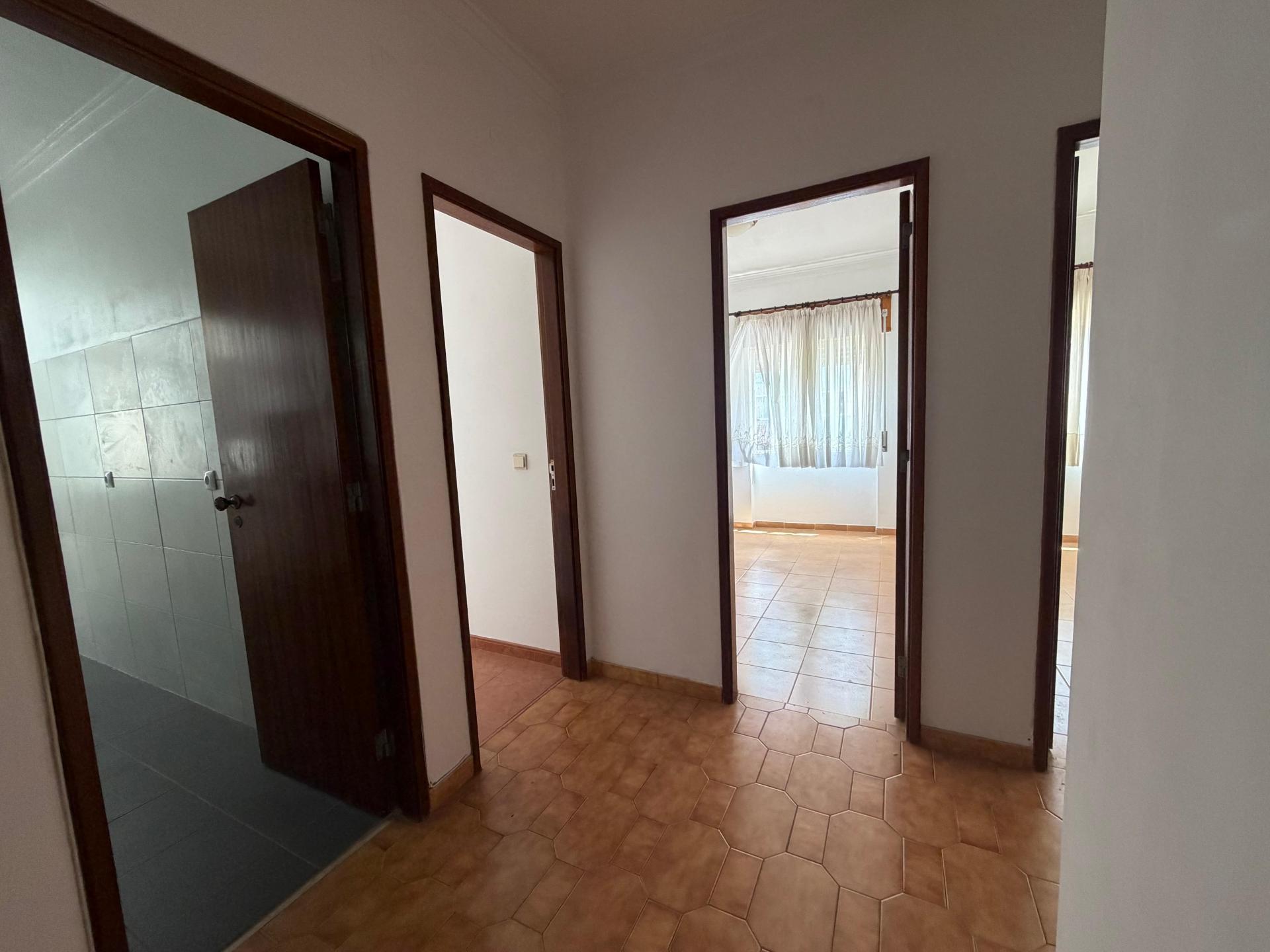 Apartamento T2 c/lugar de garagem na Cruz de Pau