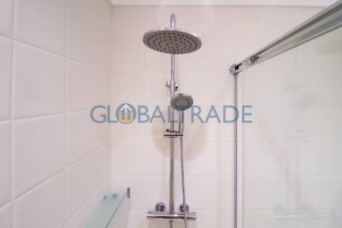 Moradia T2 Renovada com Terraço e Suite em Canidelo