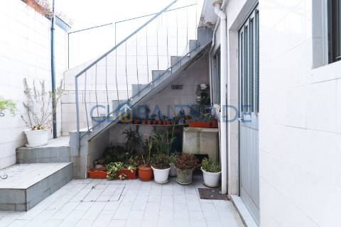 Moradia T3 com terraço em Valbom