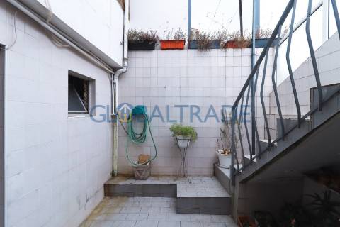 Moradia T3 com terraço em Valbom