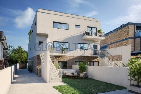 Andar Moradia T3 Duplex Novo em Alfena