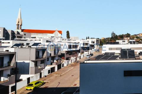 Apartamento T3 inserido no S. Pedro Design II