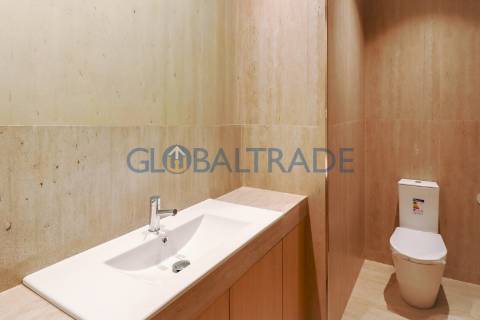 Apartamento T2 Renovado com Terraço em Fânzeres