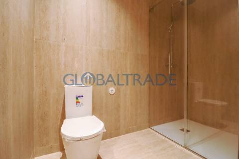 Apartamento T2 Renovado com Terraço em Fânzeres